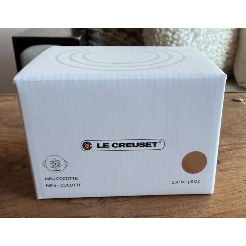 Le Creuset Stoneware Jardin Collection 8oz 250ml Mini Cocotte Meringue NEW - Picture 2 of 9